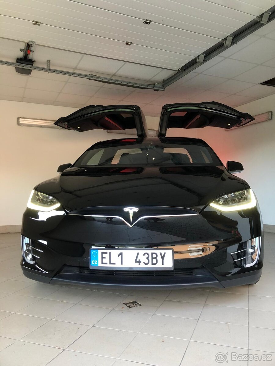 Tesla Model X Performance