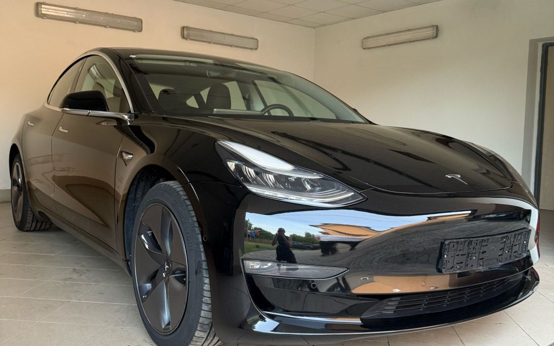 Tesla model 3 Standard Range Plus