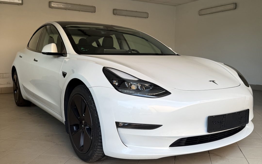 Tesla model 3 Long Range