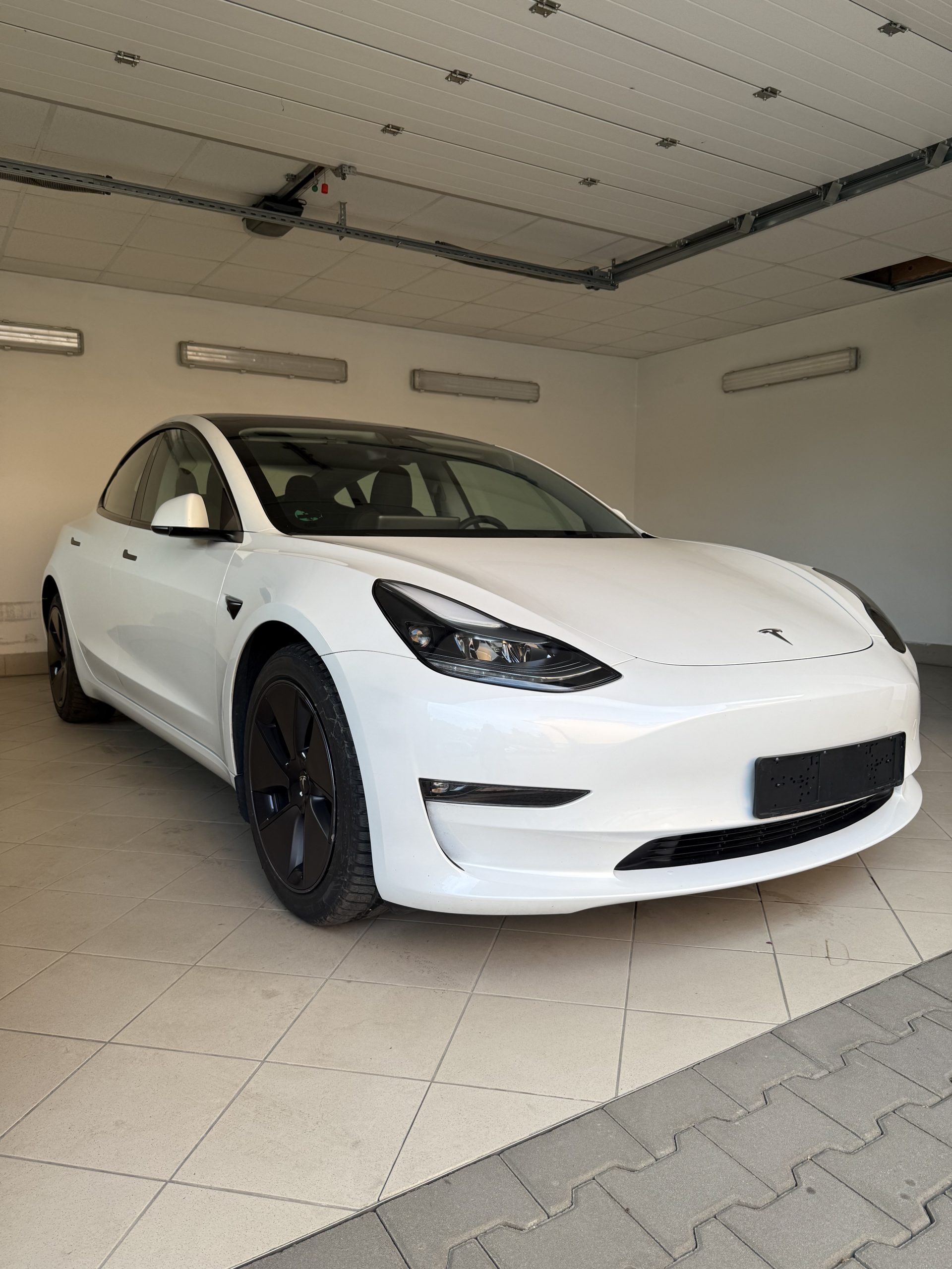 Tesla model 3 Long Range