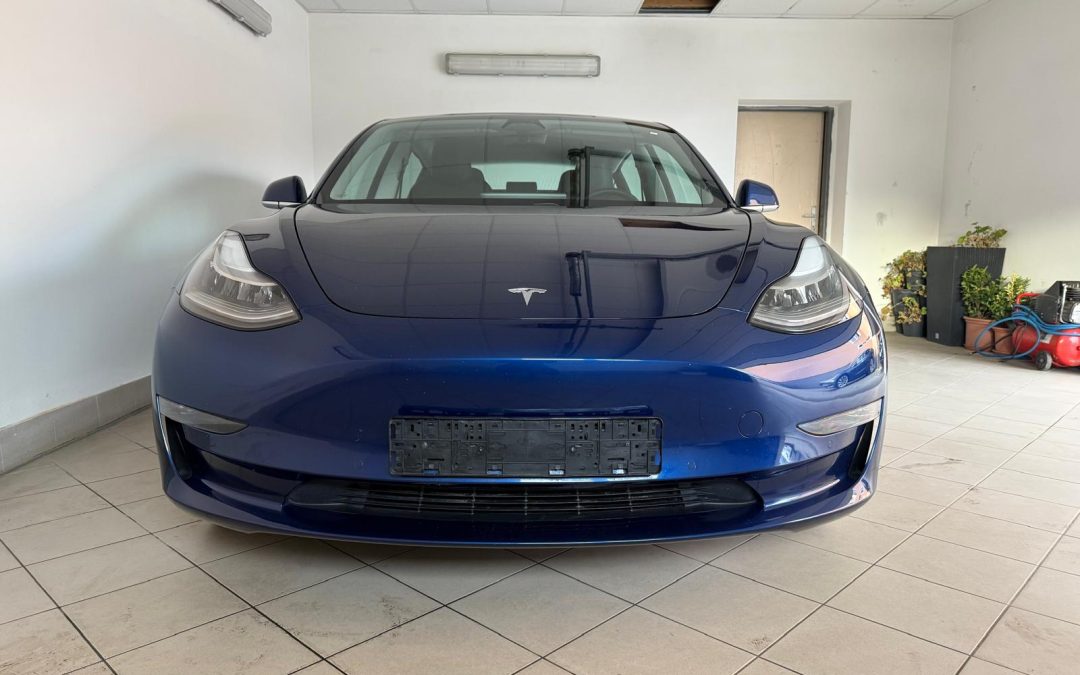 Tesla model 3 Long Range
