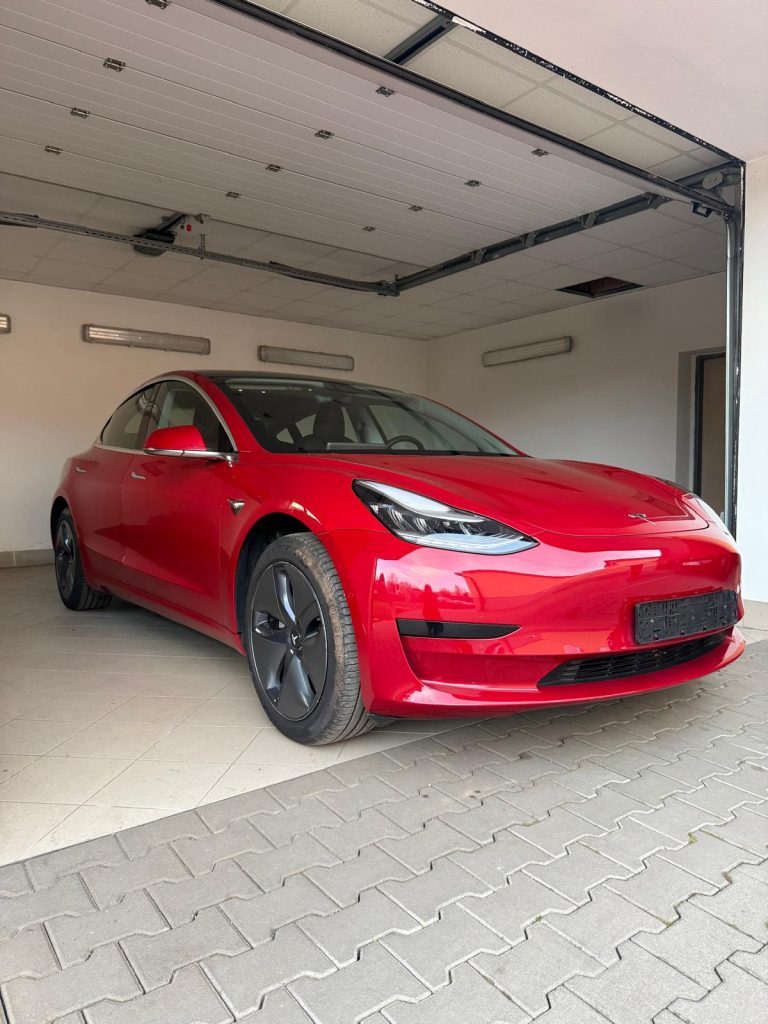 Tesla model 3 Long Range