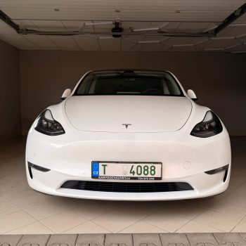 Tesla model Y Long Range SOH 100% full