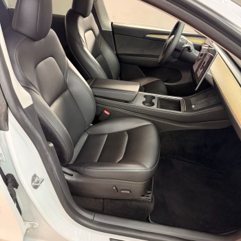 Tesla model Y Long Range SOH 100% full