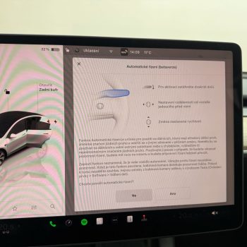 Tesla model Y Long Range SOH 100% full