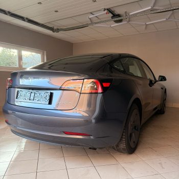 Tesla model 3 Long Range SOH 92 % full