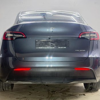 Tesla Model Y Dual Motor AWD full