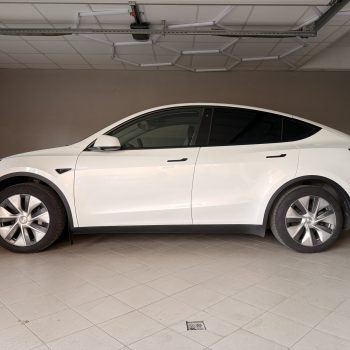 Tesla Model Y RWD full