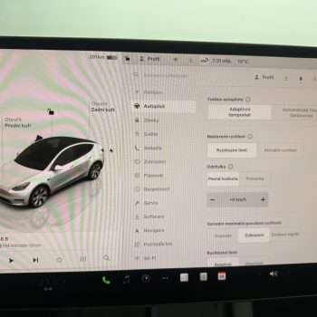 Tesla Model Y RWD full