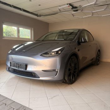 Tesla Model Y Dual Motor Performance SOH 92,9 % full
