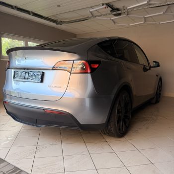Tesla Model Y Dual Motor Performance SOH 92,9 % full