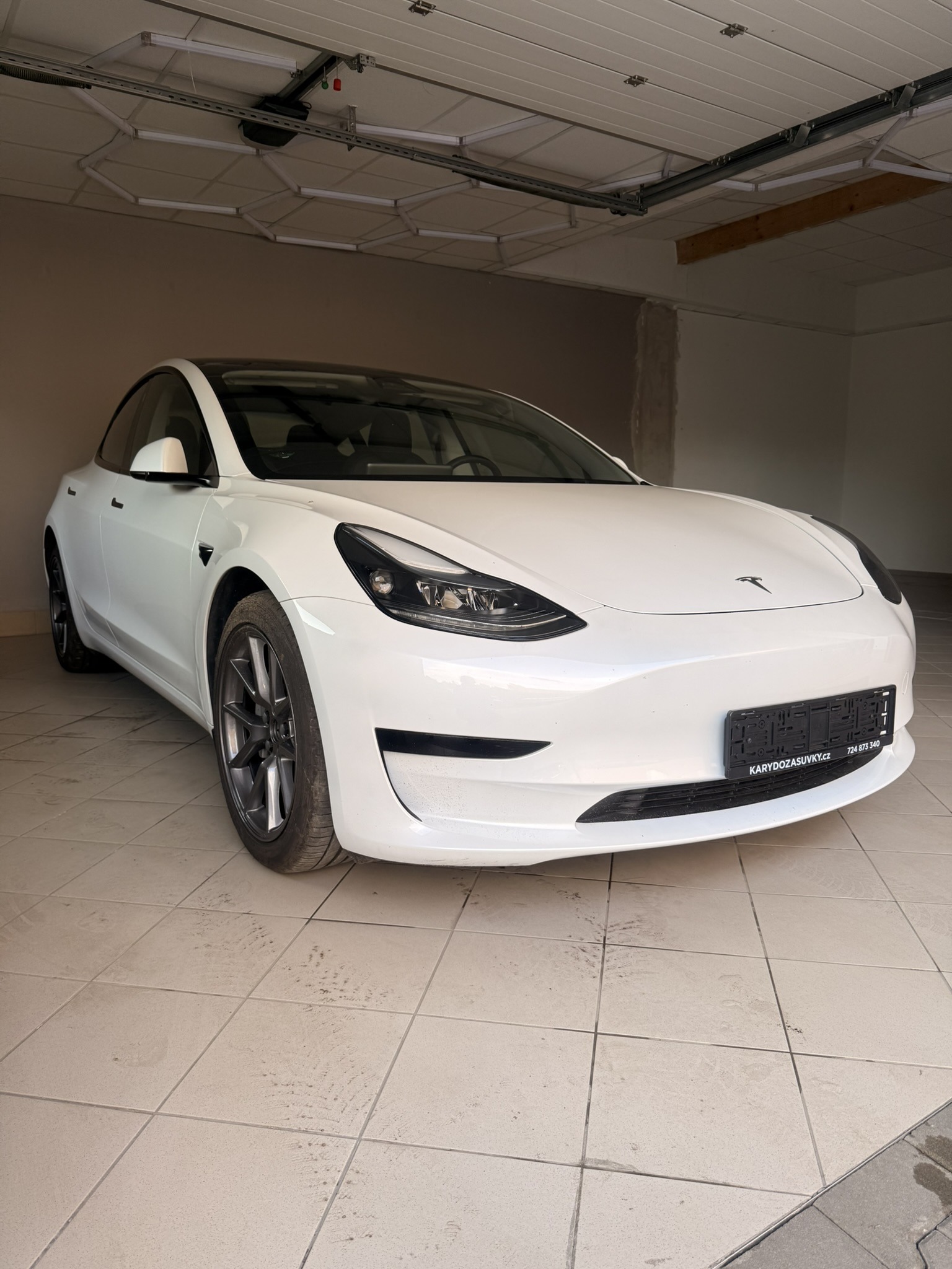 Tesla Model 3 Standard Range Plus
