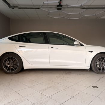 Tesla Model 3 Standard Range Plus full