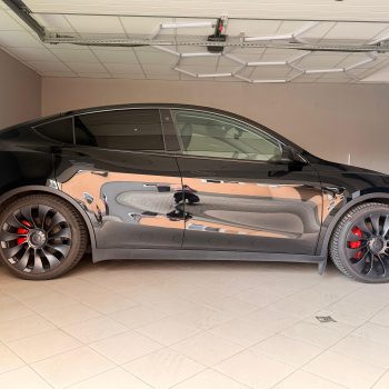 Tesla Model Y Performance full