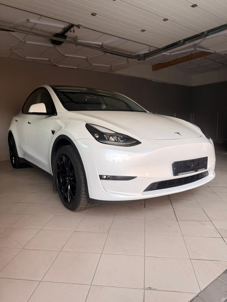 Tesla Model Y Long Range