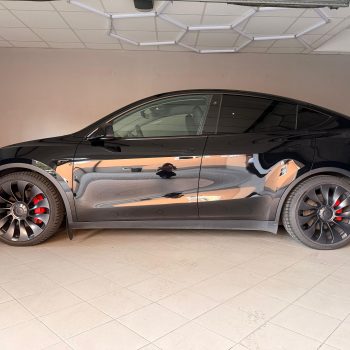 Tesla Model Y Performance full