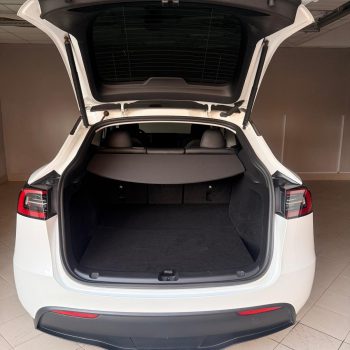 Tesla Model Y Long Range full
