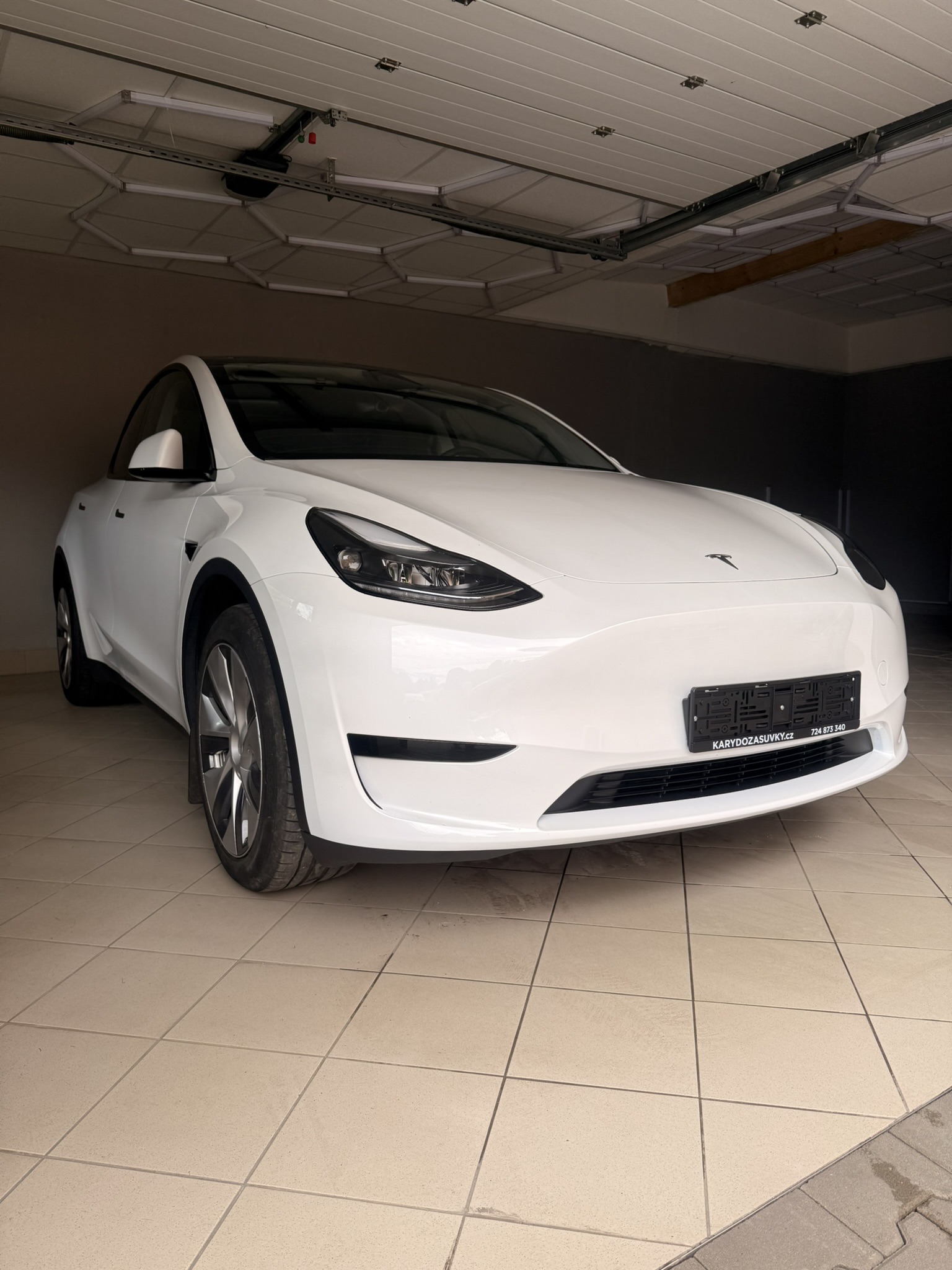 Tesla Model Y Standard Range