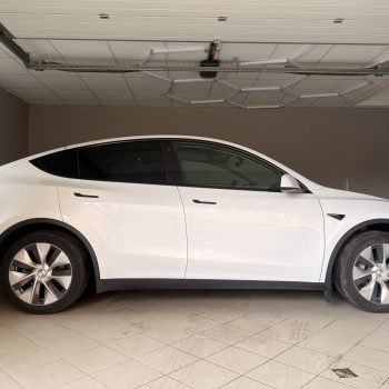 Tesla Model Y Standard Range full