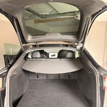 Tesla Model Y Long Range full