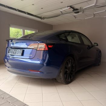 Tesla Model 3 Performance full