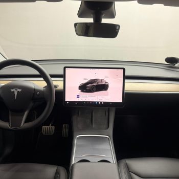 Tesla Model Y Performance full