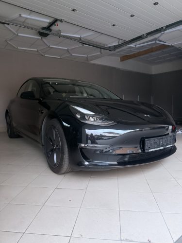 Tesla Model 3 Long Range