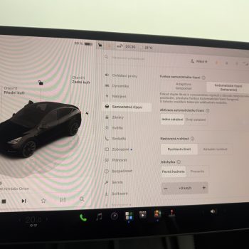 Tesla Model Y Standard Range full