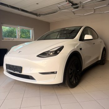 Tesla Model Y Long Range full