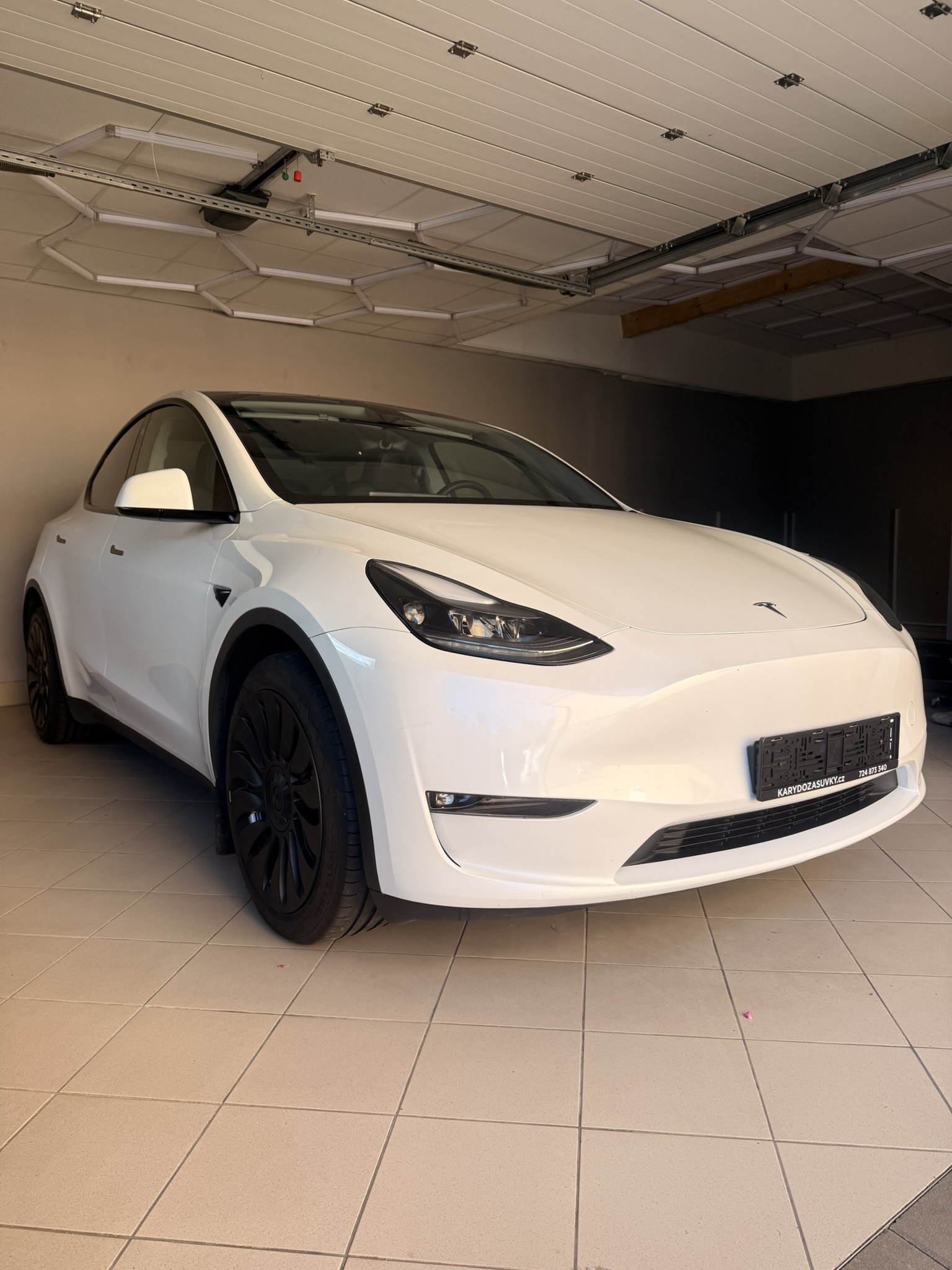 Tesla Model Y Long Range