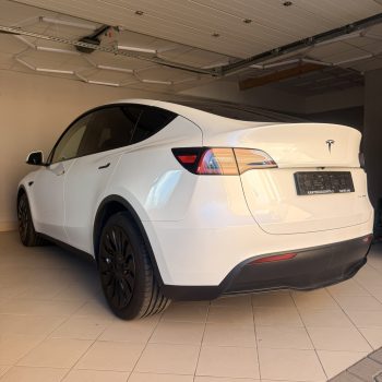 Tesla Model Y Long Range full