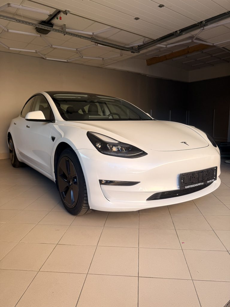 Tesla Model 3 Long Range