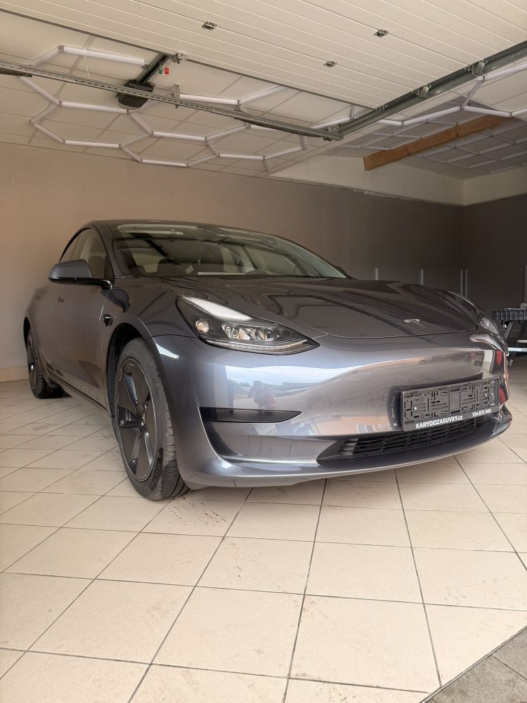 Tesla Model 3 Standard Range