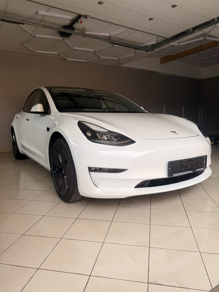 Tesla Model 3 Long Range