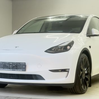 Tesla Model Y Performance full