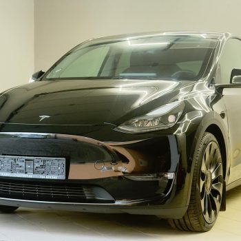 Tesla Model Y Performance full