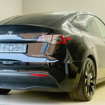 Tesla Model Y Performance full